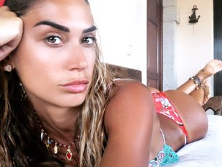 Melissa Satta feet photo thumbnail