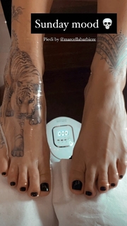 Melissa Satta feet photo thumbnail