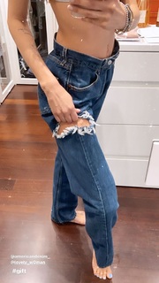 Melissa Satta feet photo thumbnail