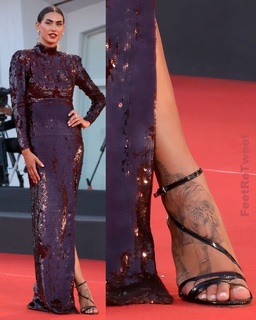 Melissa Satta feet photo thumbnail