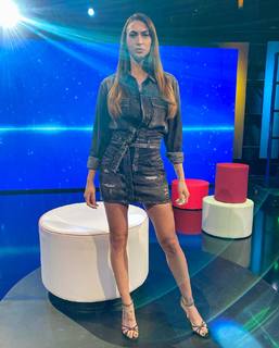 Melissa Satta feet photo thumbnail
