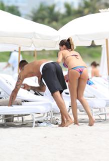 Melissa Satta feet photo thumbnail