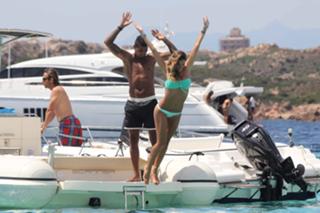 Melissa Satta feet photo thumbnail