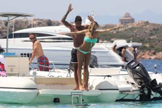 Melissa Satta feet photo thumbnail