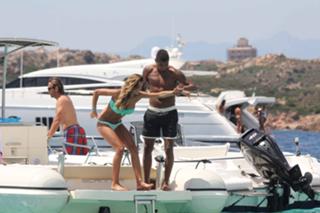 Melissa Satta feet photo thumbnail