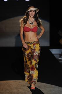 Melissa Satta feet photo thumbnail