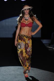 Melissa Satta feet photo thumbnail