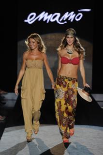 Melissa Satta feet photo thumbnail