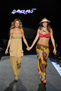 Melissa Satta feet photo thumbnail