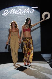 Melissa Satta feet photo thumbnail