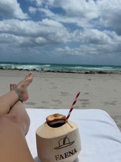 Melissa Satta feet photo 1