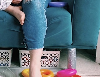 Melissa Suffield feet photo 8