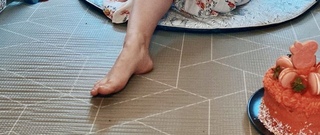 Melissa Suffield feet photo 7