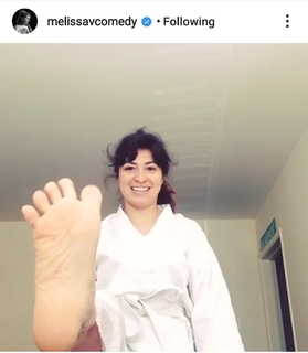 Melissa Villaseñor feet photo thumbnail