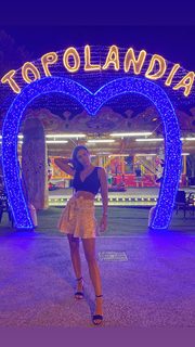 Melita Toniolo feet photo thumbnail