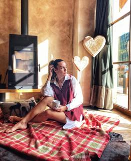 Melita Toniolo feet photo thumbnail