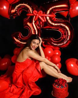 Melita Toniolo feet photo thumbnail