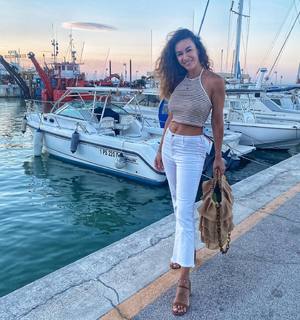 Melita Toniolo feet photo thumbnail