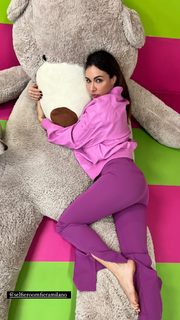 Melita Toniolo feet photo thumbnail