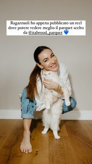 Melita Toniolo feet photo thumbnail