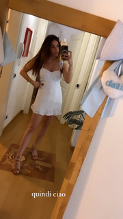 Melita Toniolo feet photo thumbnail