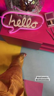 Melita Toniolo feet photo thumbnail