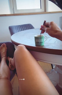 Melita Toniolo feet photo thumbnail
