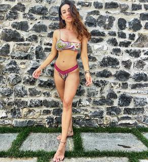 Melita Toniolo feet photo thumbnail