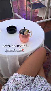 Melita Toniolo feet photo thumbnail