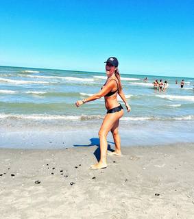 Melita Toniolo feet photo thumbnail