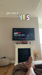 Melita Toniolo feet photo thumbnail