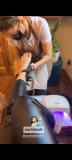 Melita Toniolo feet photo thumbnail