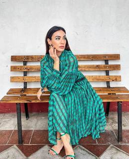 Melita Toniolo feet photo thumbnail
