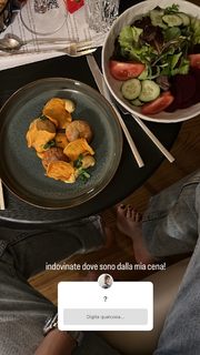 Melita Toniolo feet photo thumbnail