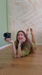 Melita Toniolo feet photo thumbnail