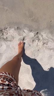 Melita Toniolo feet photo thumbnail
