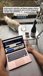 Melita Toniolo feet photo thumbnail