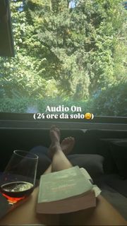 Melita Toniolo feet photo thumbnail