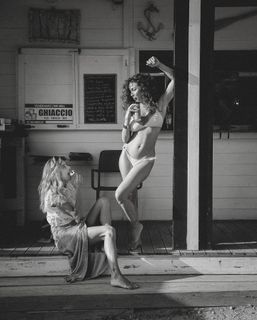 Melita Toniolo feet photo thumbnail