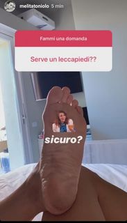 Melita Toniolo feet photo thumbnail