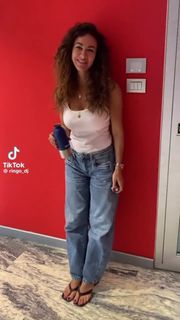 Melita Toniolo feet photo thumbnail