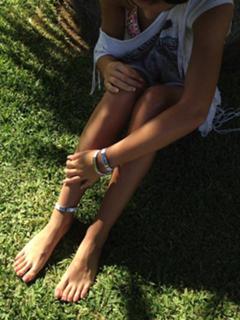 Melody feet photo thumbnail