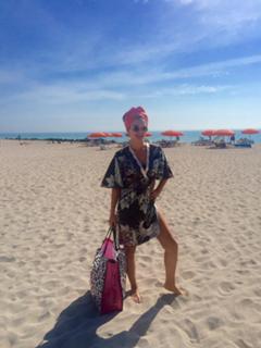 Melody feet photo thumbnail