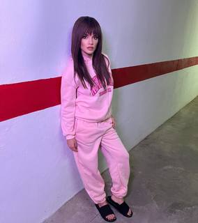 Melody feet photo thumbnail