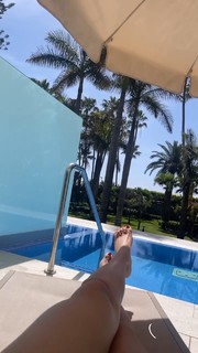 Melody feet photo thumbnail