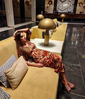 Melody feet photo thumbnail