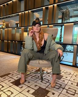 Melody feet photo thumbnail