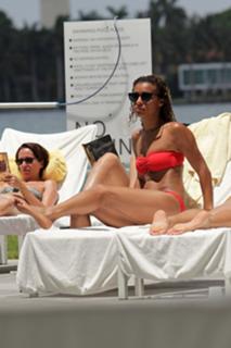 Melody Thornton feet photo 5