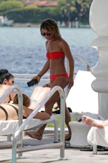 Melody Thornton feet photo 4
