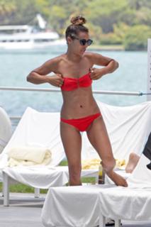 Melody Thornton feet photo 20